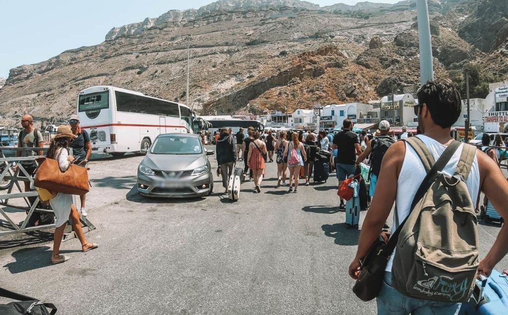 Buses at Santorini port