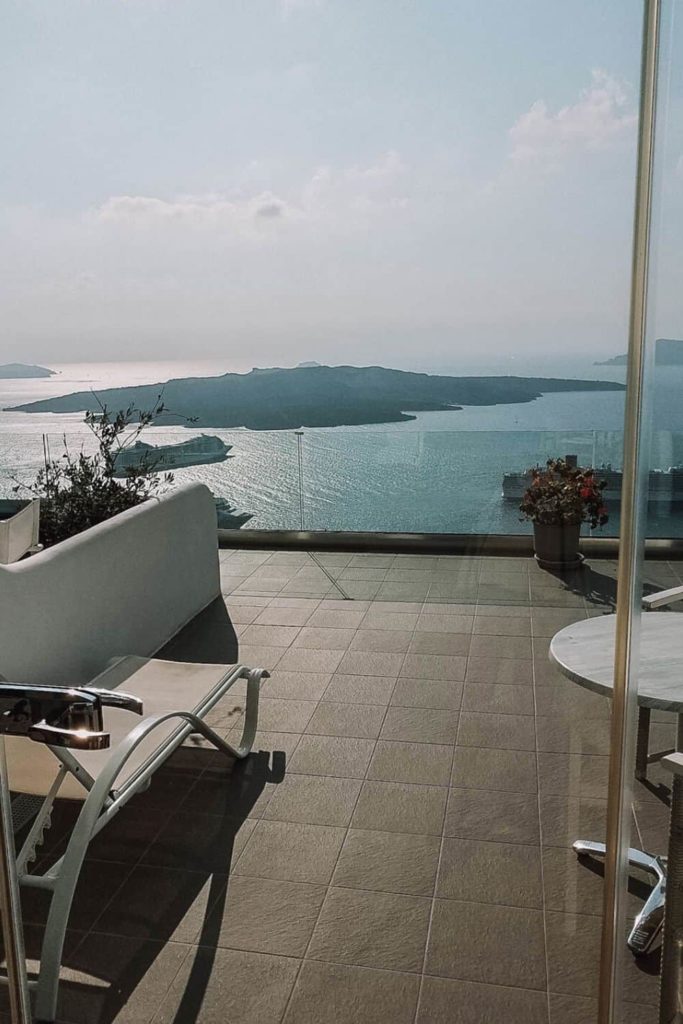 kratiras-view-luxury, santorini hotels fira