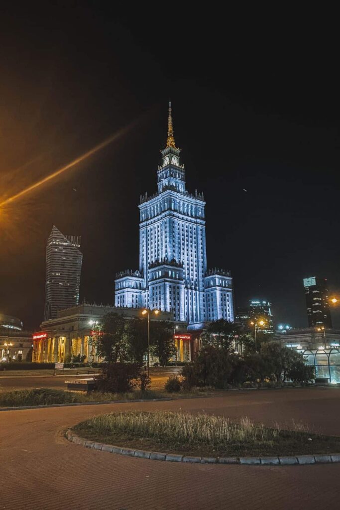 3 days in Warsaw Palace of Culture and Science by night