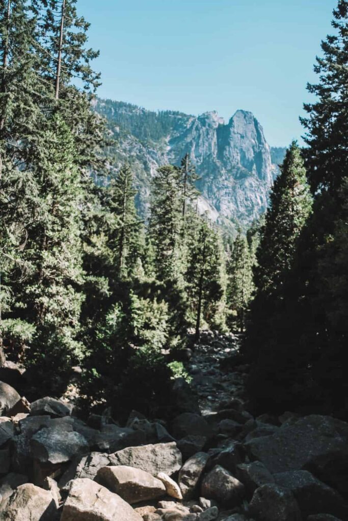 walk on your Yosemite 2 day trip