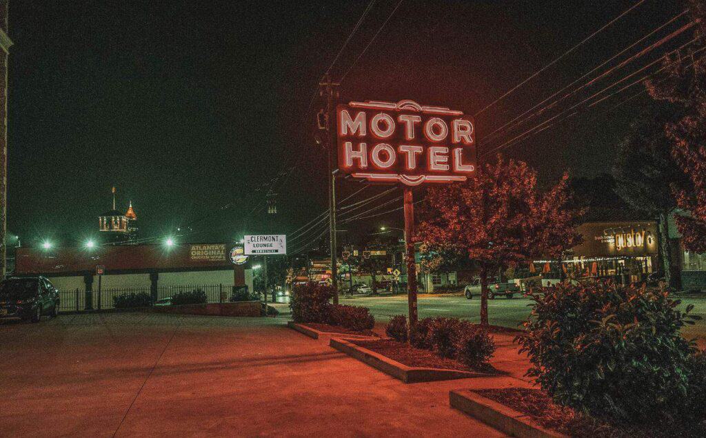 The historical Route 66 hotels always have a neon sign