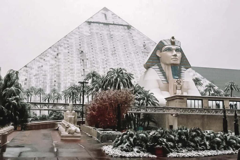 Snow on the Luxor Hotel in Nevada on the Las Vegas Strip