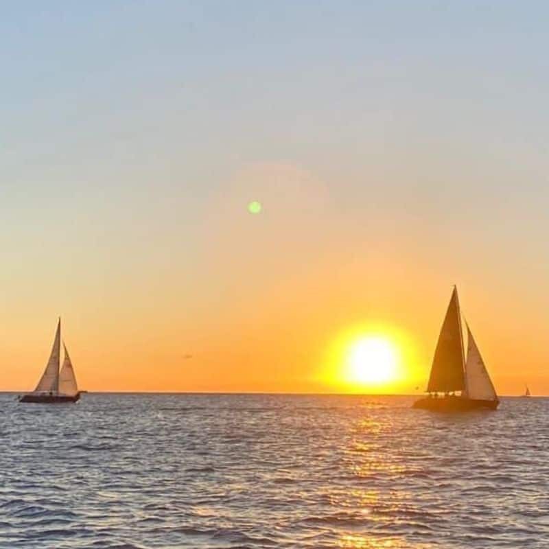 Some of the best sunsets in Oahu are seen from catamaran cruises in Waikiki!