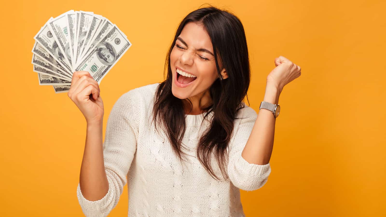 saving money cash expenses price