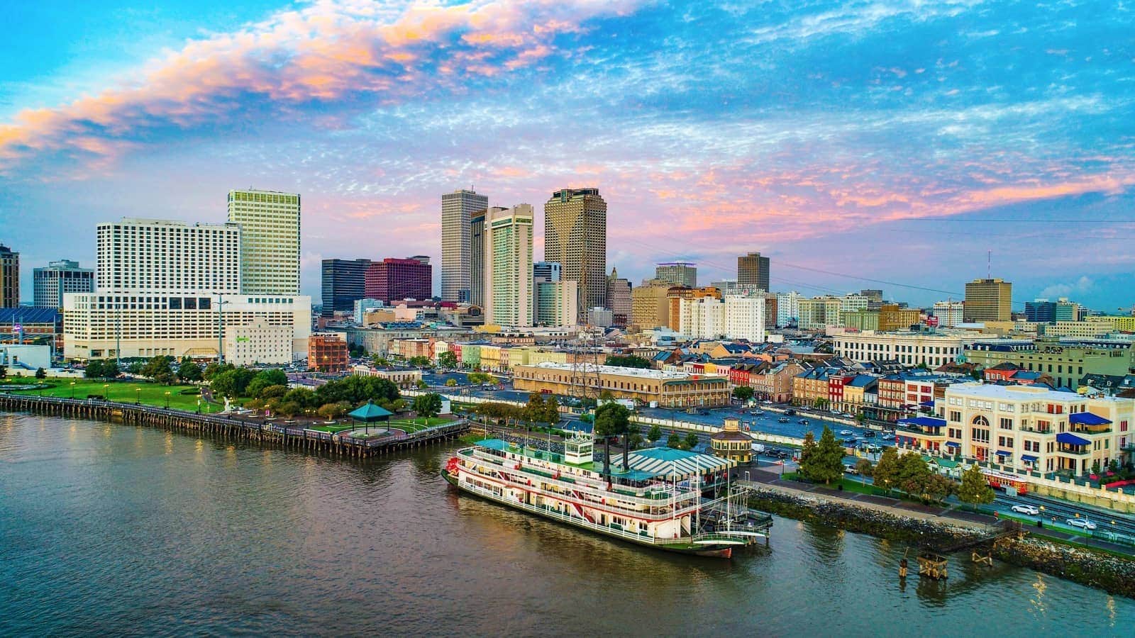 Natchez Mississippi shutterstock_1192914529resized