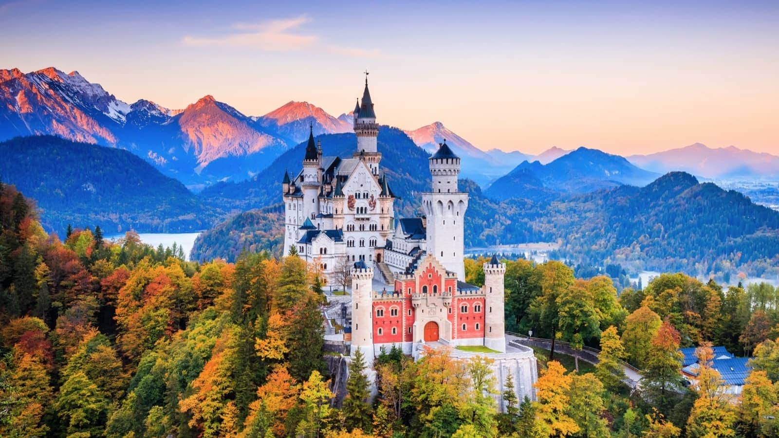 Neuschwanstein Castleshutterstock_2133322017resized