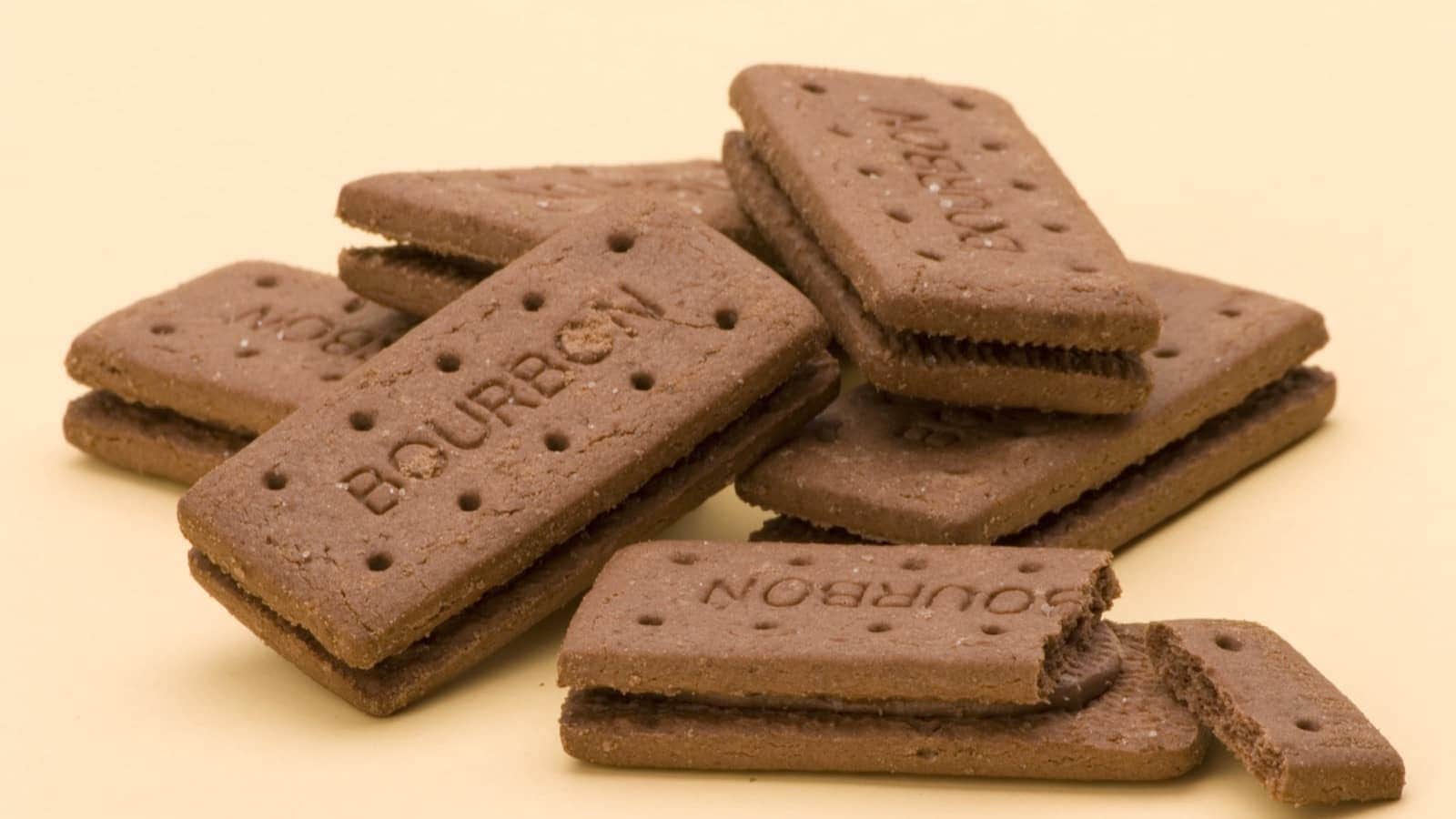 bourbon chocolate biscuit shutterstock_2658946resized