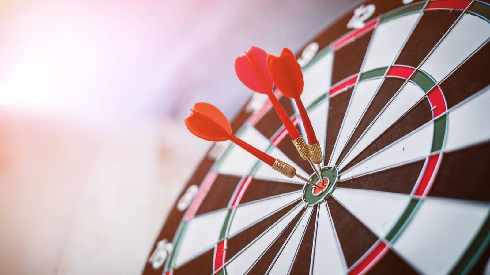 darts target shutterstock_498224815resized