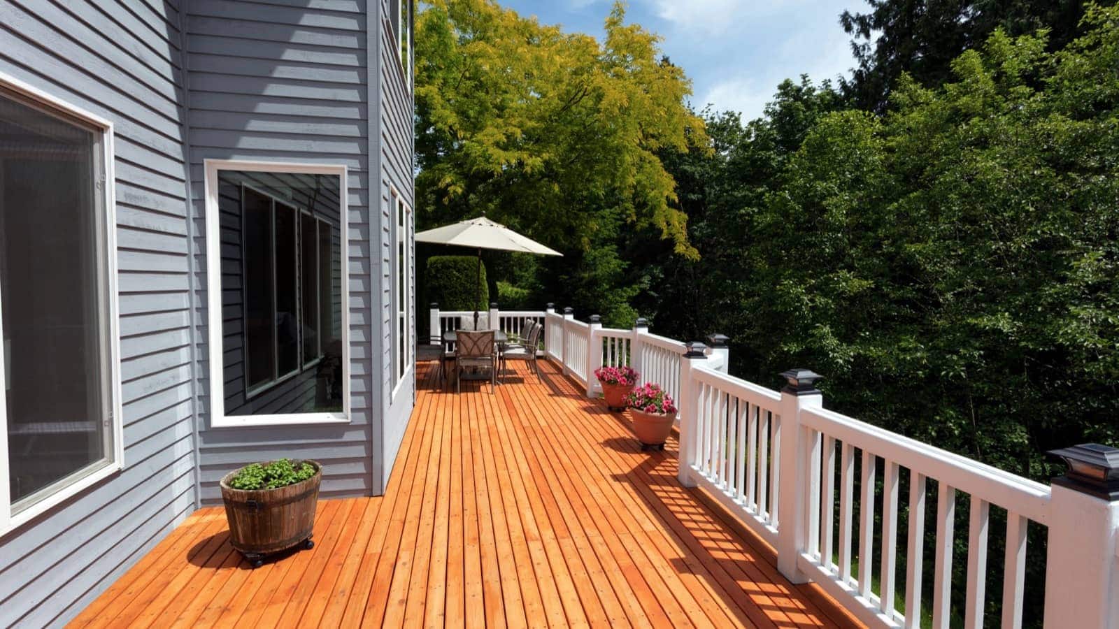 house iwth deck shutterstock_1420010726resized