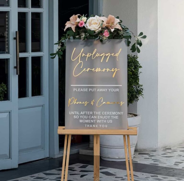 24 Wedding Welcome Sign Ideas (Chic, Funny, Wooden And More)