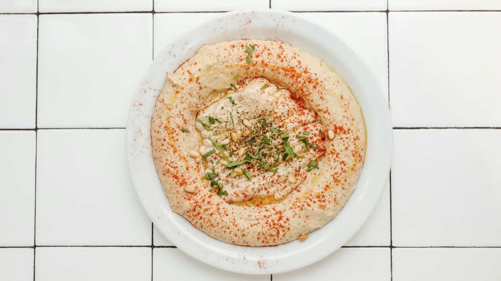 hummus pexels-polina-tankilevitch-6419391resized