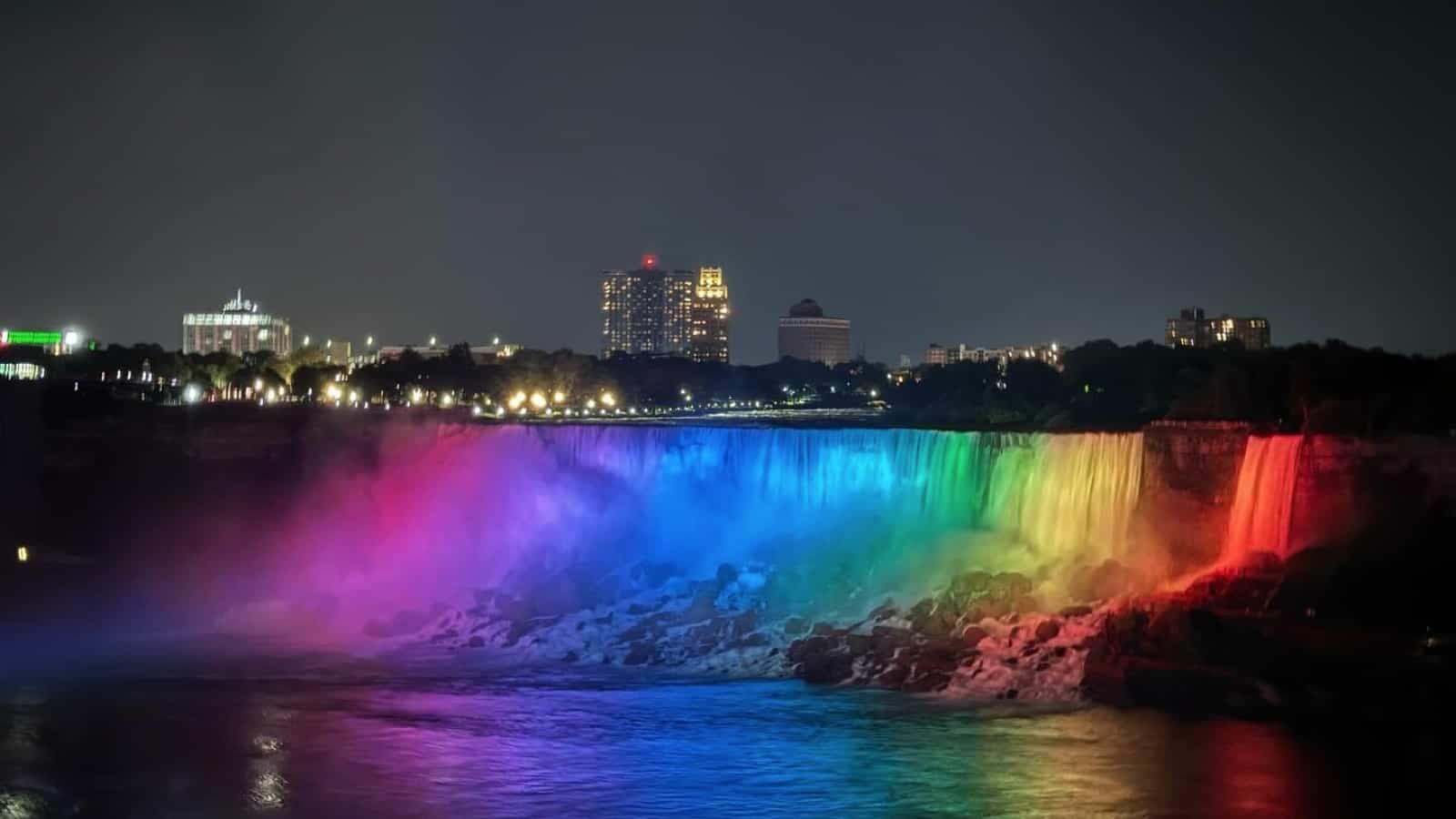 niagara falls lightsresized