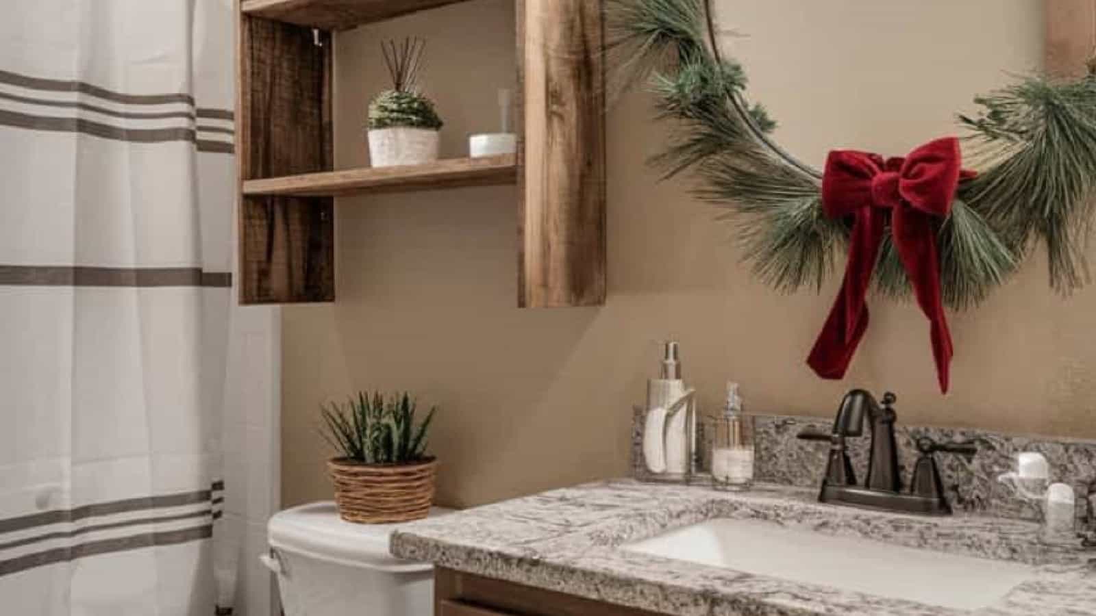 bathroom christmas decor mirror and bow2resized