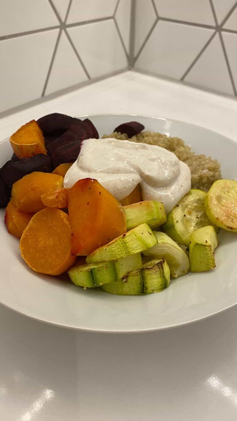 Delicious Sweet Potato Bowls With Homemade Yoghurt Sauce