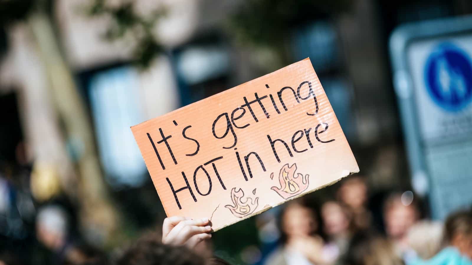 hot weather pexels-markusspiske-3053782resized